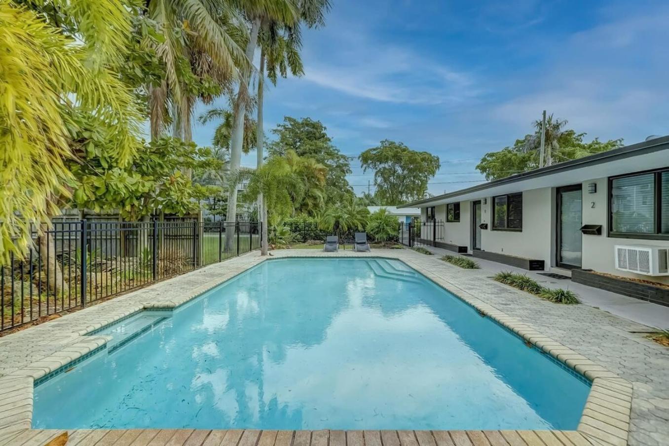 Waterfront Apartment Private Patio Pool Fort Lauderdale Exterior foto