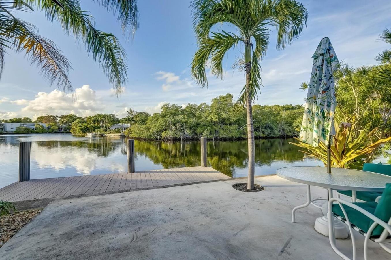 Waterfront Apartment Private Patio Pool Fort Lauderdale Exterior foto